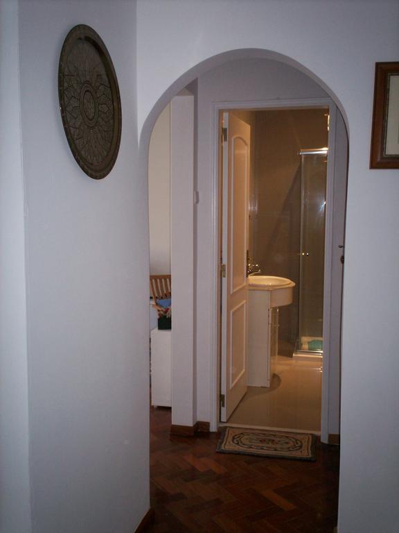Oliveira Apartment Lissabon