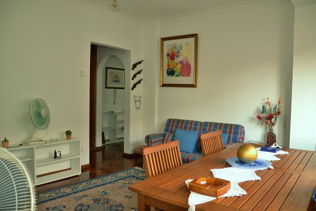 Apartment Oliveira *